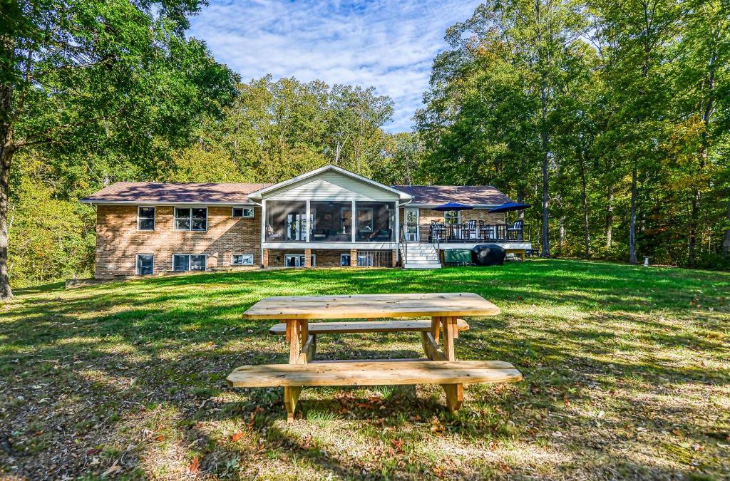 Bumpass House | Base Camp D