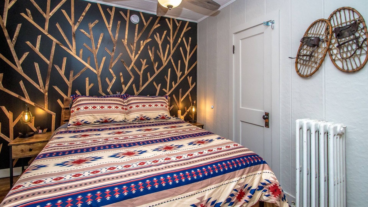 Gorham House | Base Camp Gorham Center - Lovely 2-Bed