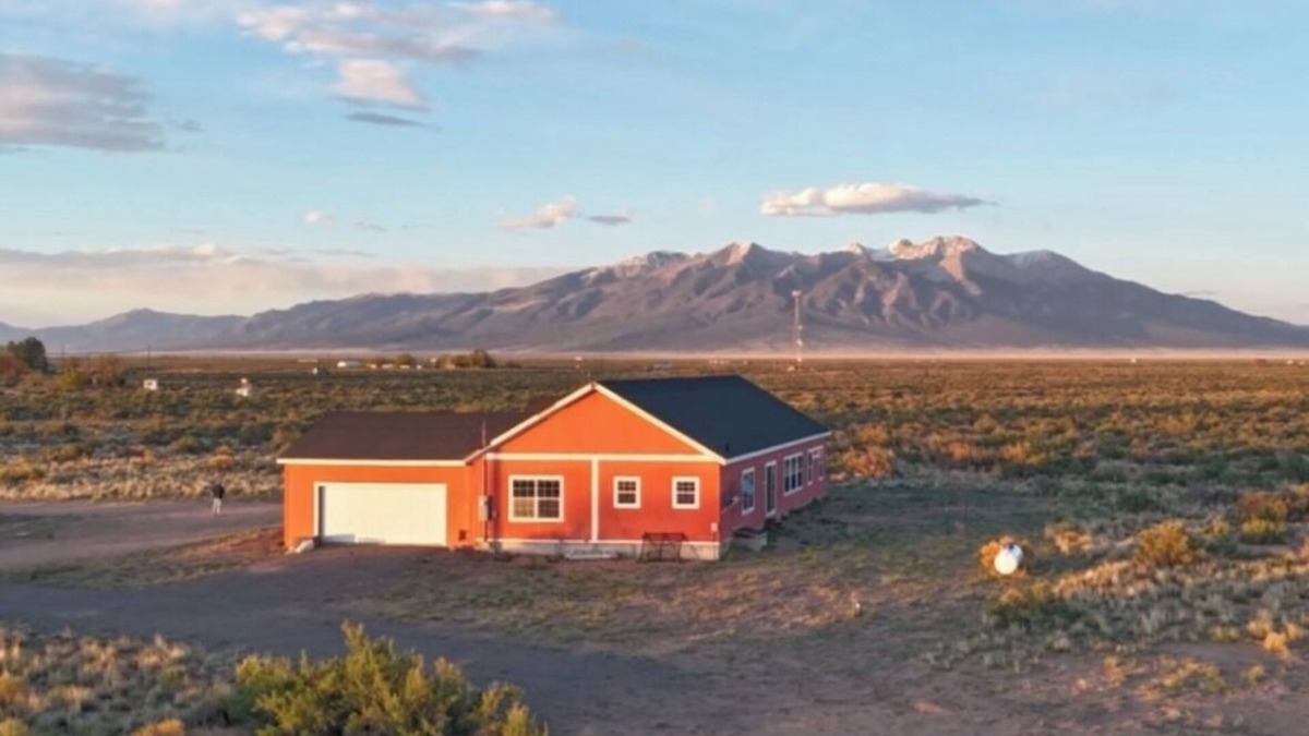 Alamosa House | Base Camp Ranch House. One-of-a-kind 3 bedroom, 4 bath house. Inside Alamosa's #1 Campground