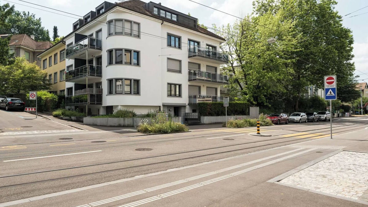 Bruderholz Apartment | BASELiving 3,5 Room Suite - Near ESC - Bahnhof SBB