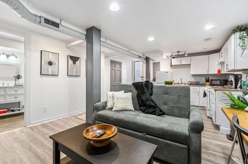 Alamo Placita House | Basement with Full Kitchen and Near Downtown