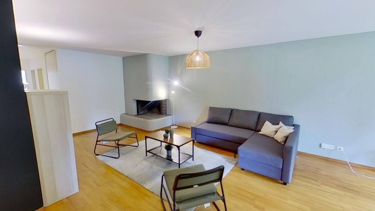District 8 Apartment | Basic 1-Bedroom Zurich Stay with Sofa Bed
