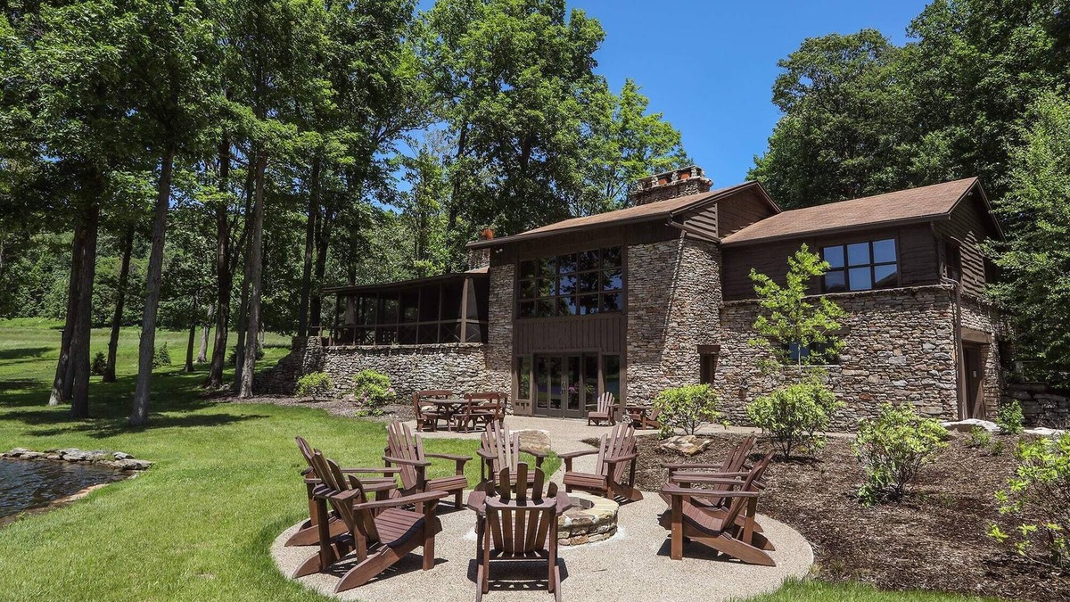 Champion Cabin | Bass Rock Cabin at Seven Springs
