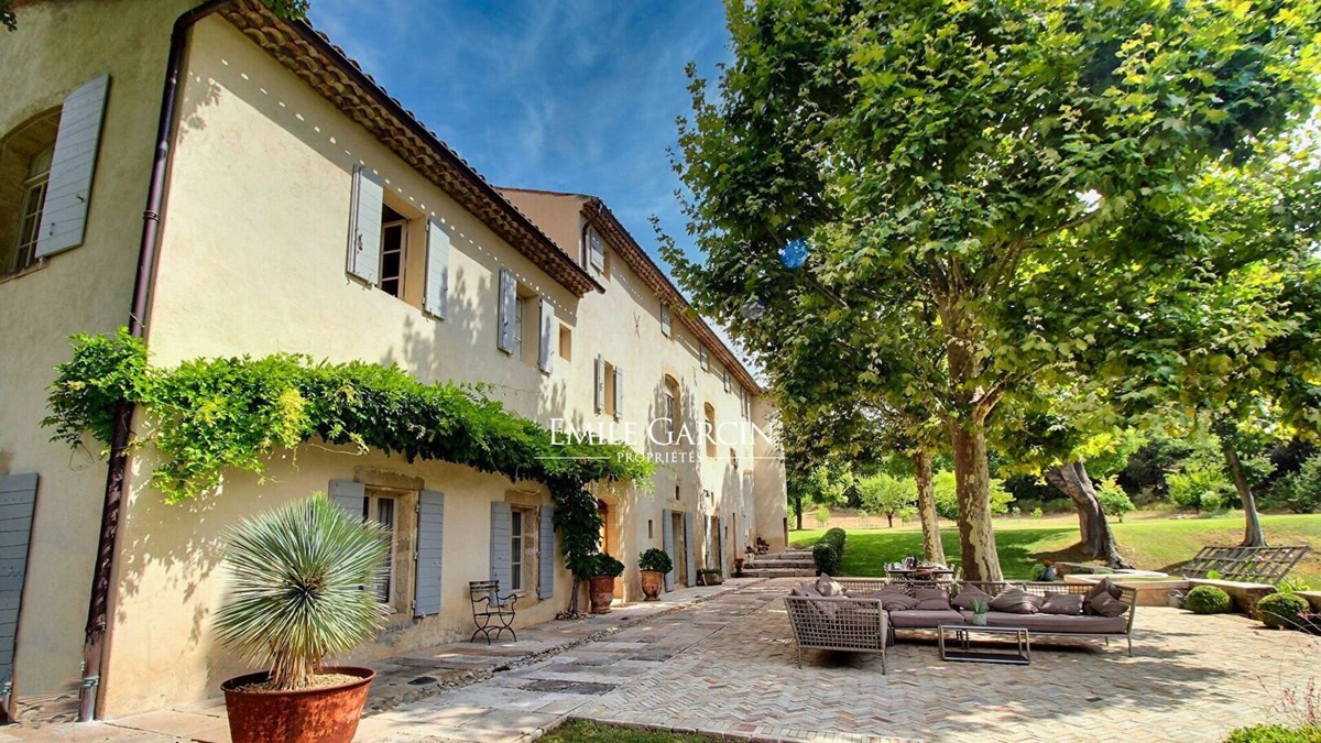 Villelaure House | Bastide for rent South Luberon on a wine estate