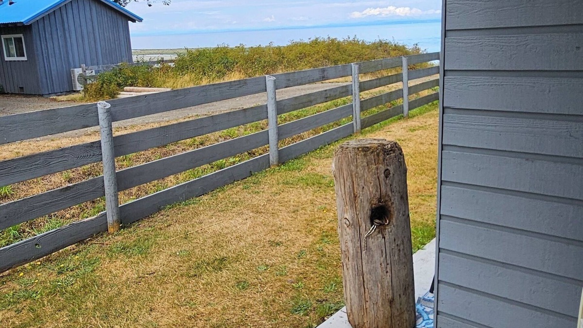 Courtenay Condo | Bates Beach Escape