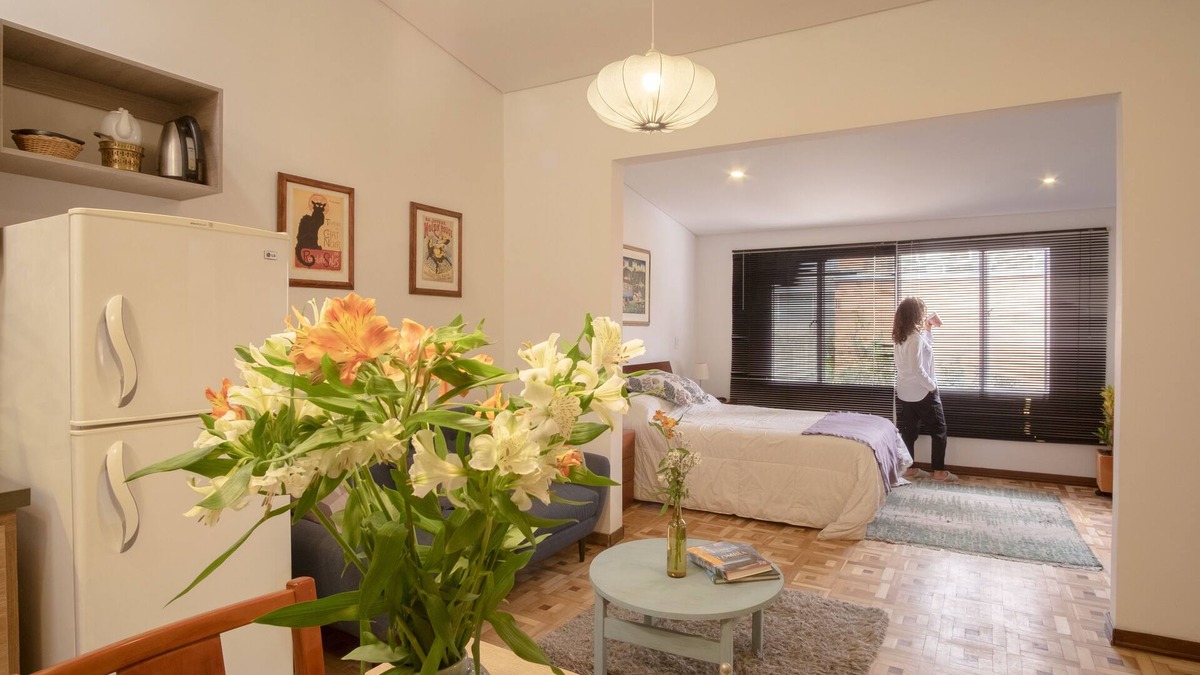 Calle 26 Apartment | Bathtub studio in central Bogota with WiFi