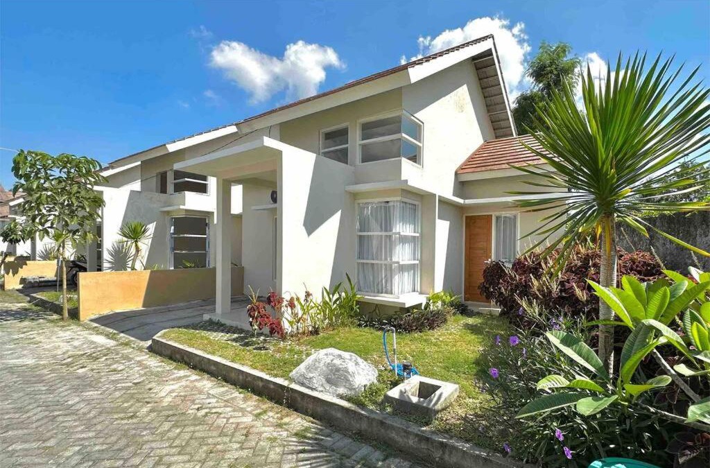 Praya House | Batujai House