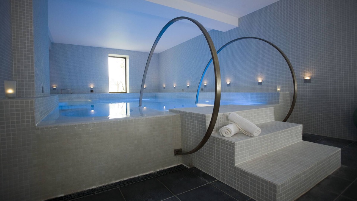 Les Baux-de-Provence Hotel | Baumanière Les Baux de Provence