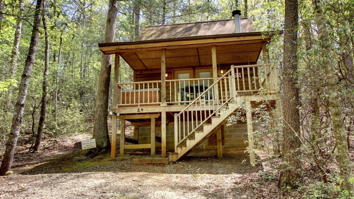 Sautee Nacoochee Cabin | Bavarian Hideaway 24