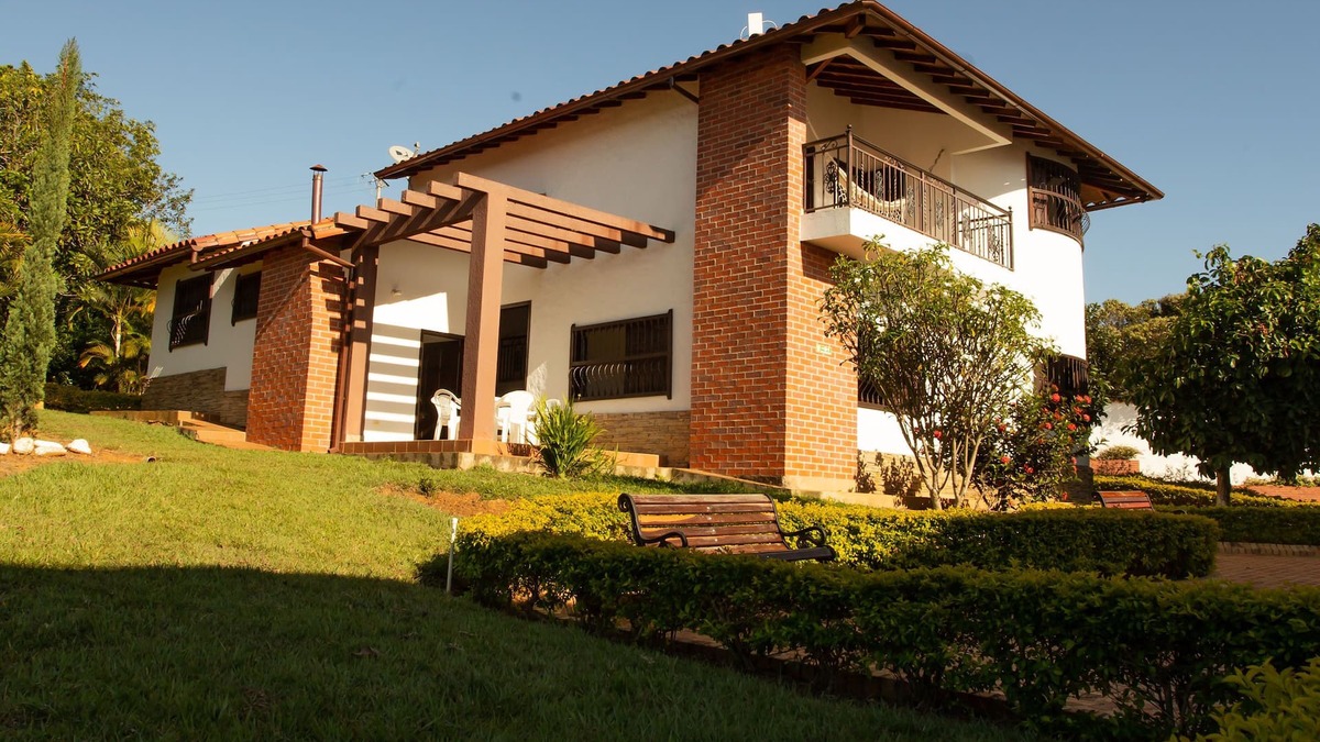 Barichara House | Baviera Gold House – Comfort and Colonial Charm in the Heart of Barichara
