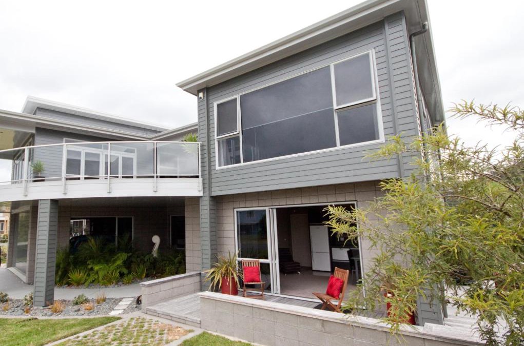 Cooks Beach Apartment | Bay Breeze Accommodation