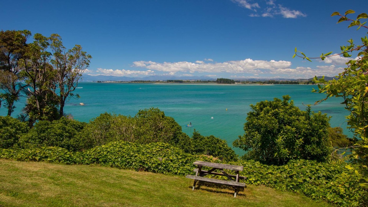 Kaiteriteri House | Bay Breeze - Stephens Bay, Kaiteriteri Home