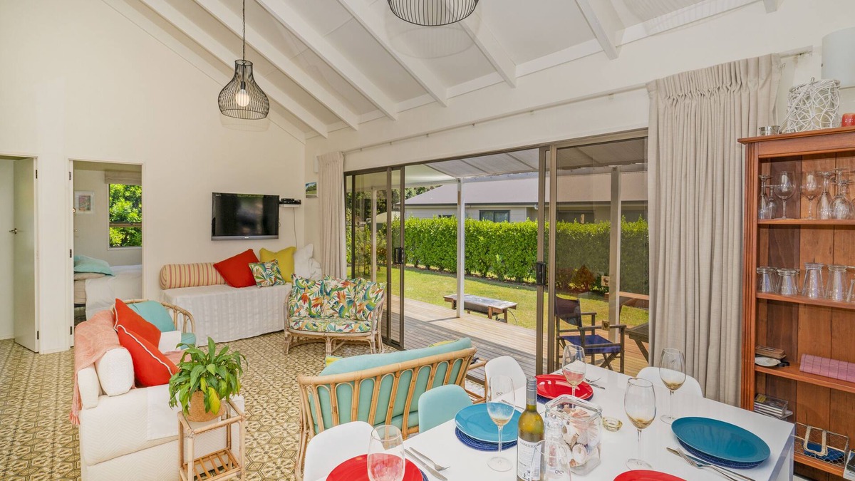 Cooks Beach House | Bay Coast Happy Place - Cooks Beach Holiday Home