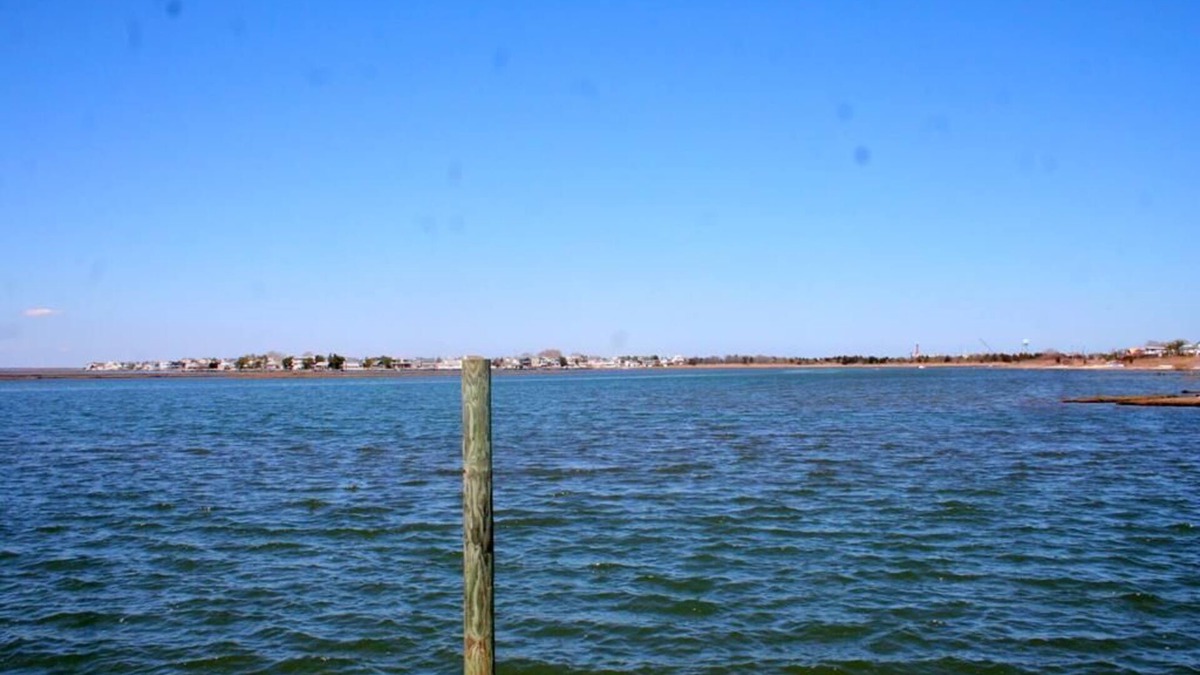 Beach Haven House | Bay Front Home in Loveladies.