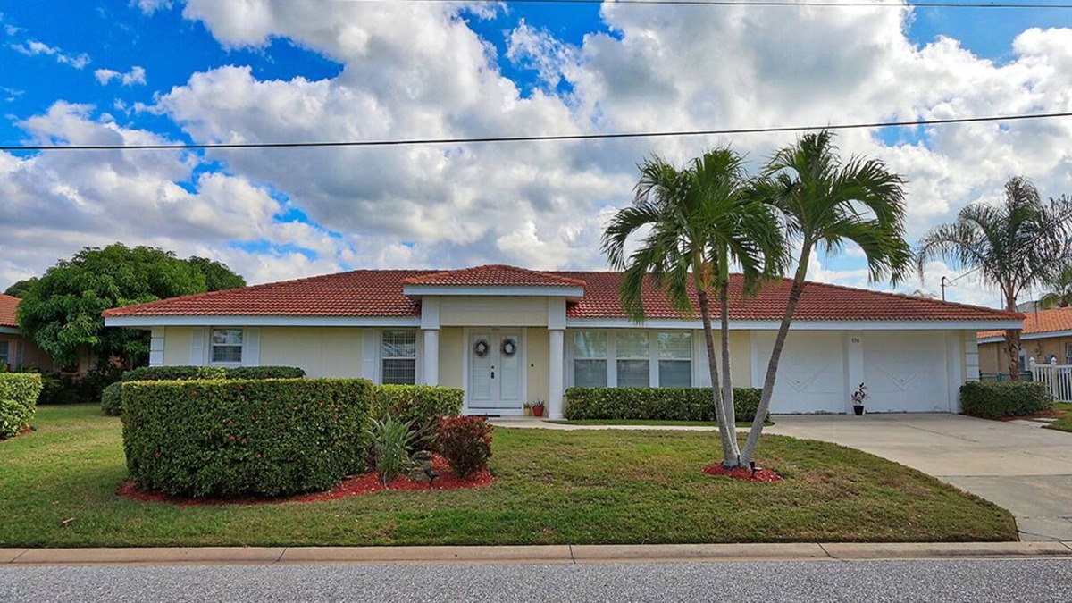 Longboat Key House | Bay Haven Home on Longboat Key by RVA