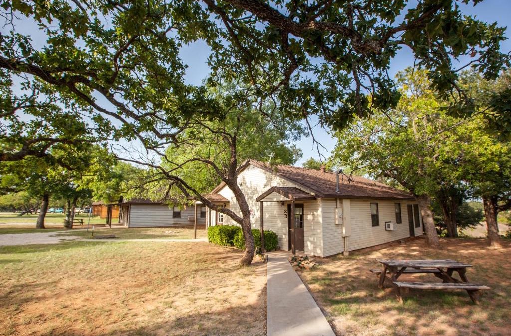 Bridgeport Resort | Bay Landing Camping Resort Cabin 1