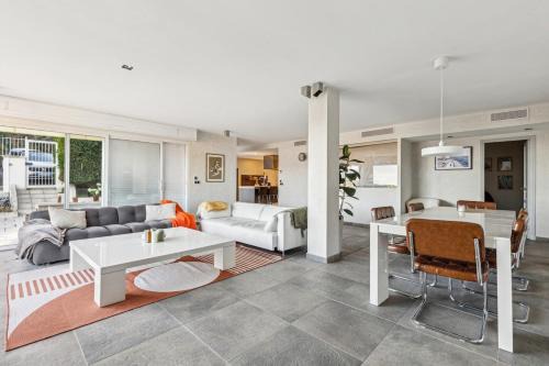 Saint Pierre de Feric Apartment | Bay of Angels by ecoflats