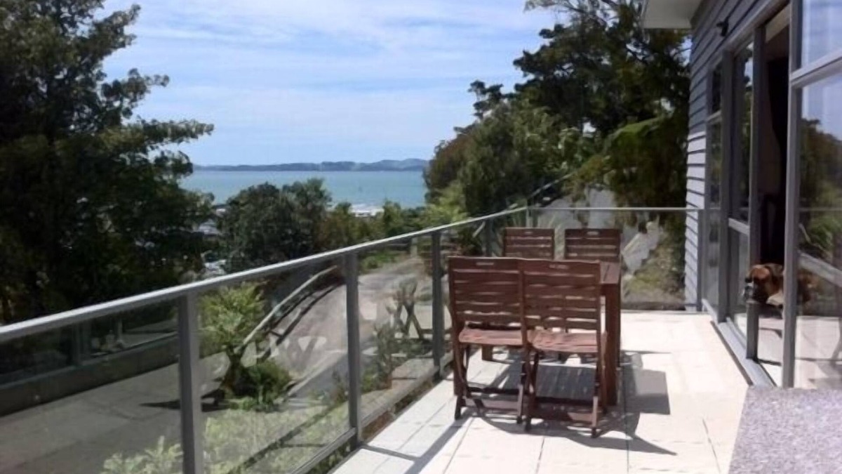 Paihia House | Bay of Islands harbour/town views