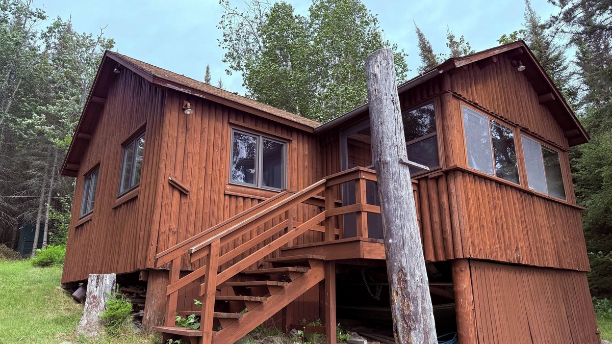 Crane Lake Cabin | Bay of the Moon at Wolf Point - Pet Friendly!