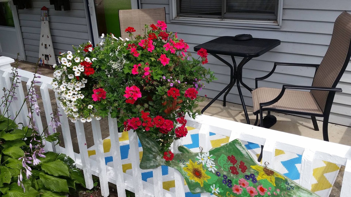 Frankfort Hotel | Bay Port Lodging