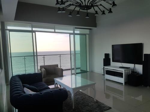 Taman Selera Apartment | Bay Resort Condominium, 7, Beach-front Sea view, 6-8 PAX