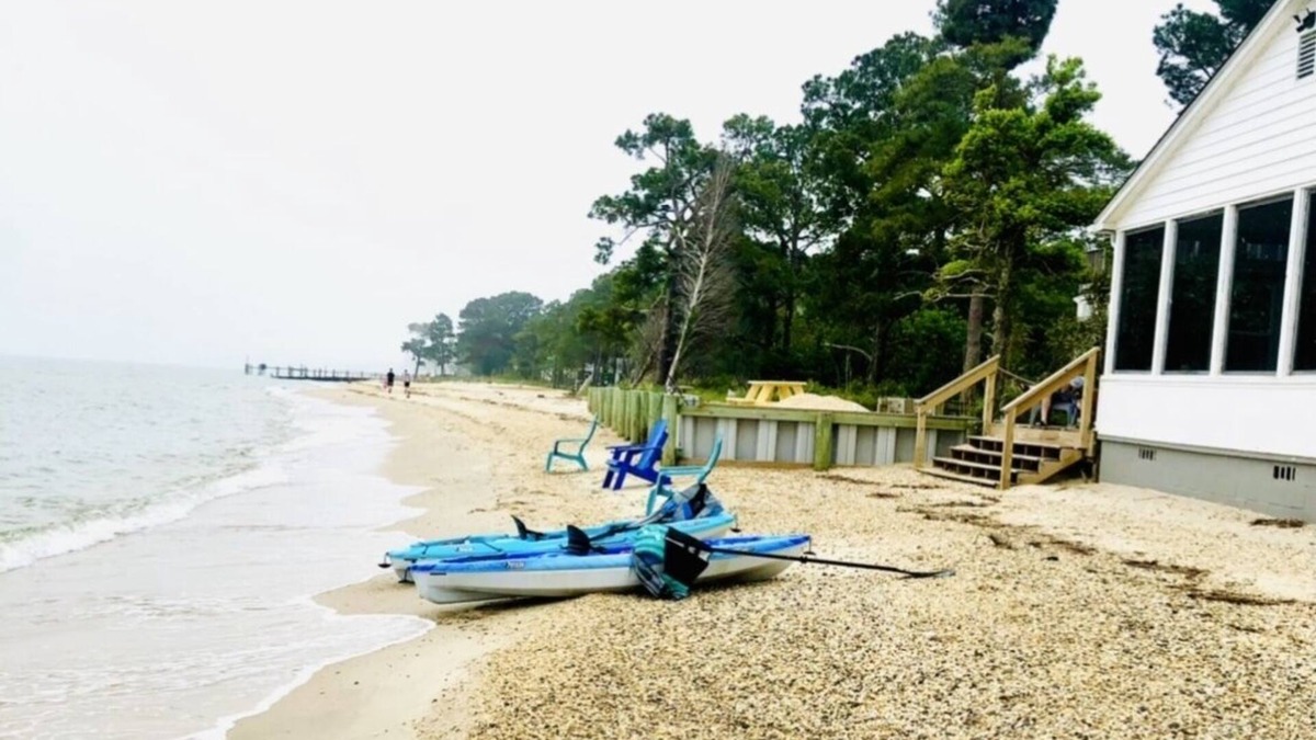 Point Lookout Cottage | π©π¨π πΊπ°π«π¬ πΉπ¬π»πΉπ¬π¨π» ππππ πππππ step of your porch into the sand ππππππππππ πππ