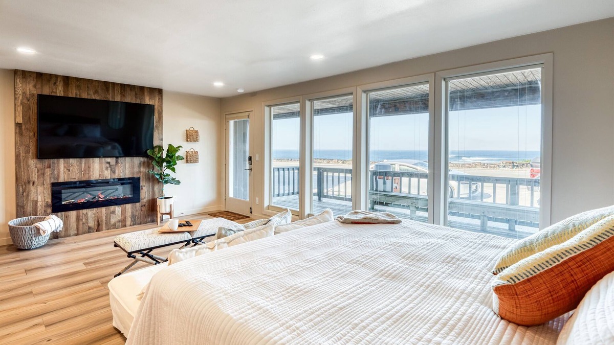 Depoe Bay Apartment | Bay Suites – Studio A | Modern Coastal Escape in the Heart of Depoe Bay