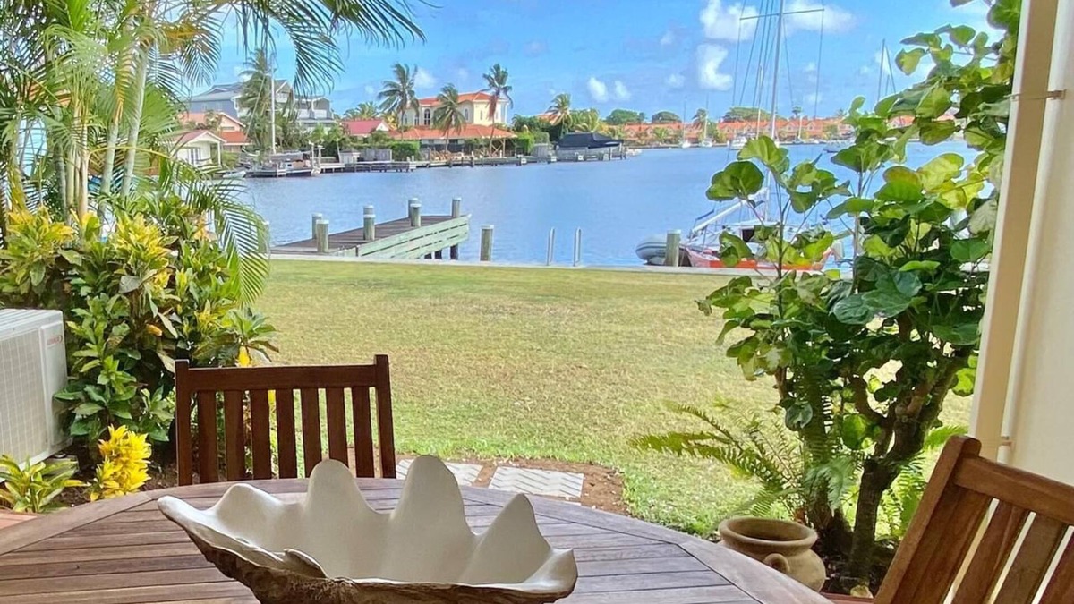 Rodney Bay House | Bay View #2 - Breathtaking 2-bedrm waterfront Condo in the heart of Rodney Bay.