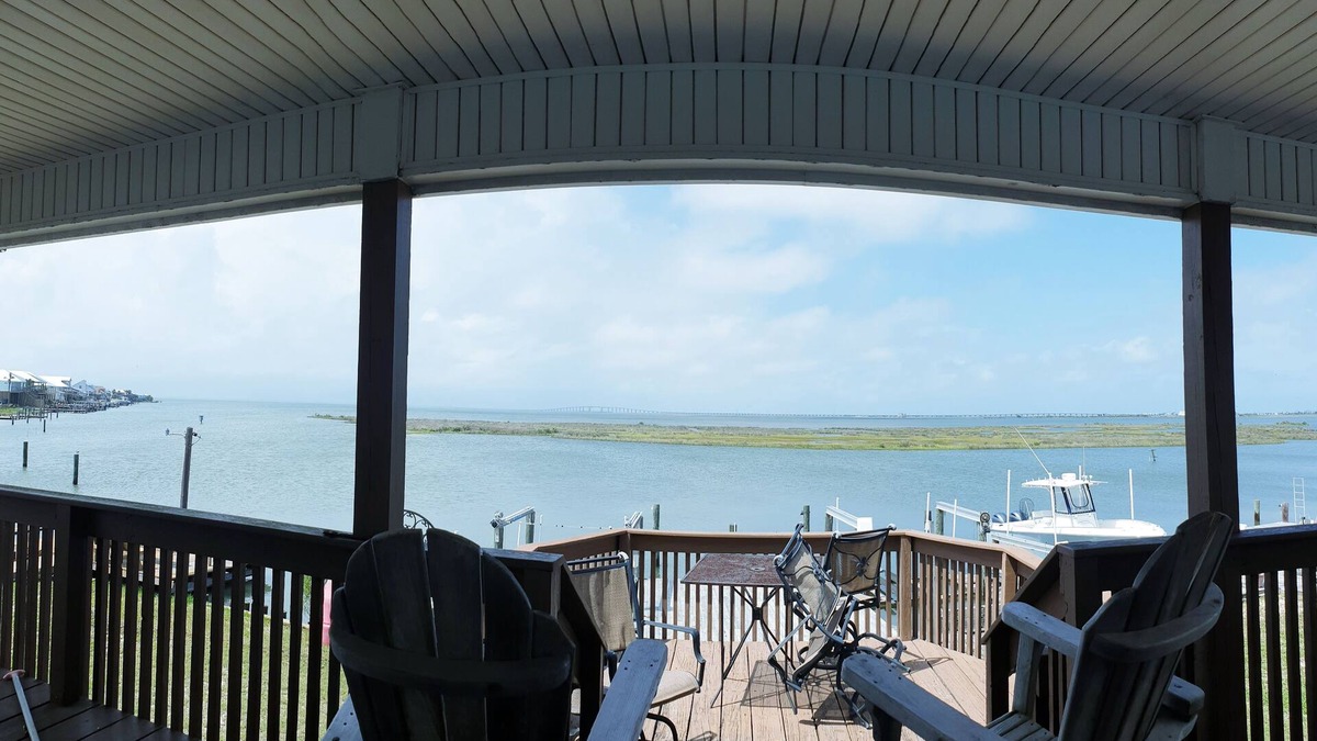 Dauphin Island House | Bay views/Gulf views