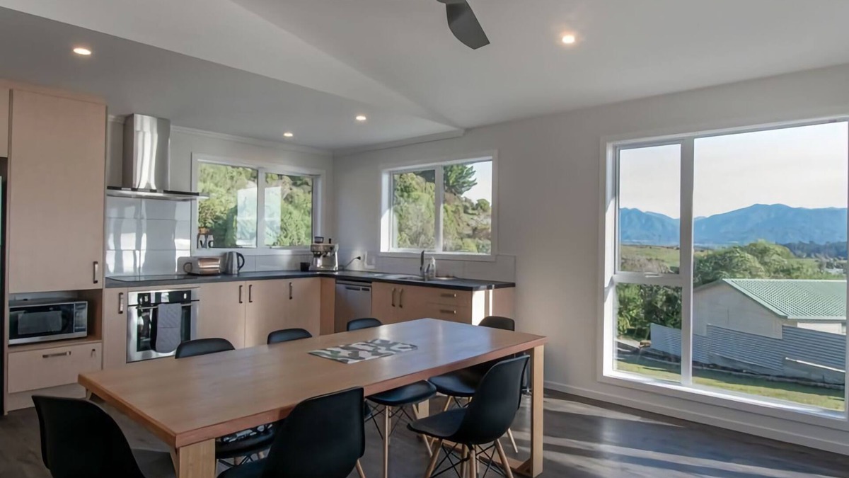 Pohara House | Bay Vista in Golden Bay