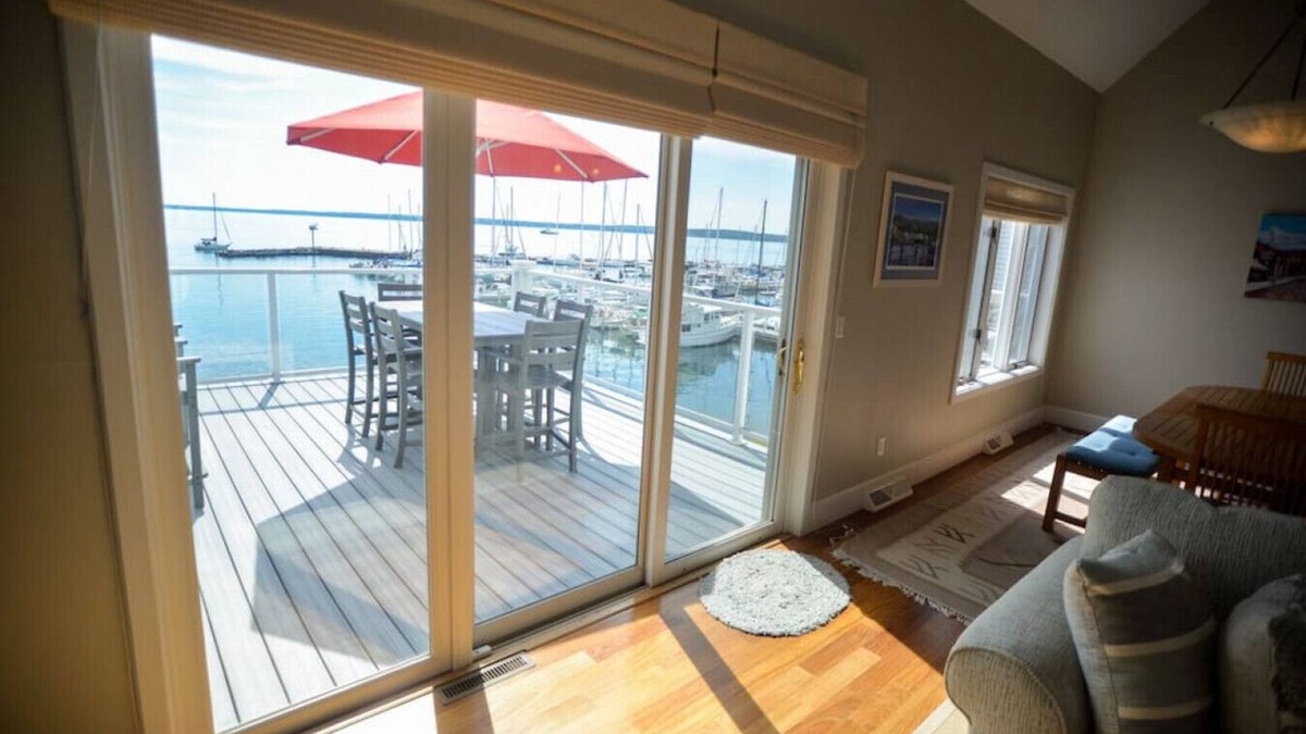 Bayfield Apartment | Bayfield on the Lake - Waterfront Condo Downtown #302