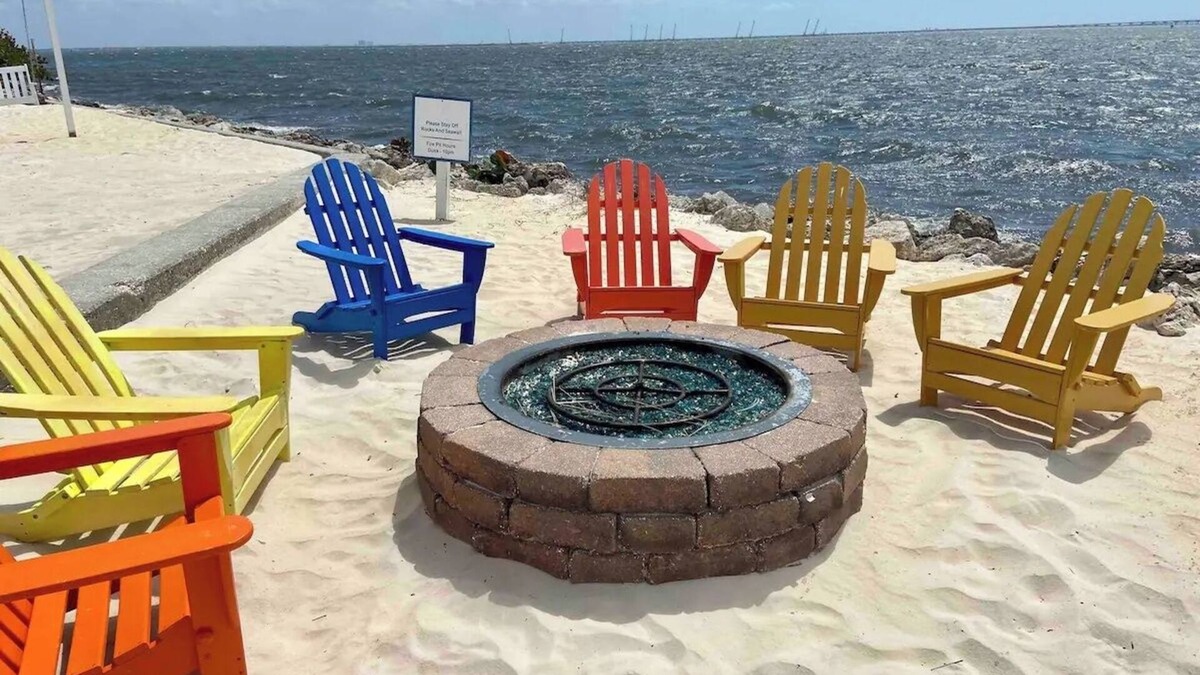 Rocky Point Condo | Bayfront 2BR/2BA Condo at Sailport – Minutes from Beaches & Downtown Attractions