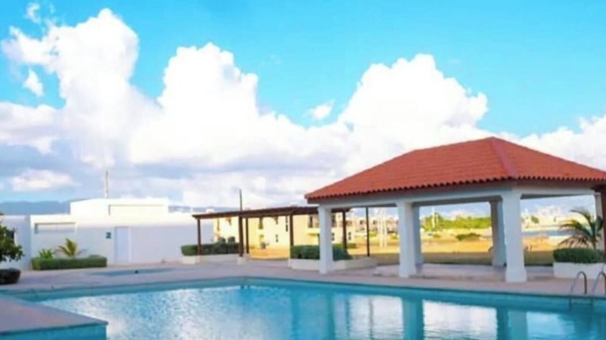 Portmore Apartment | Bayfront apartment and villas