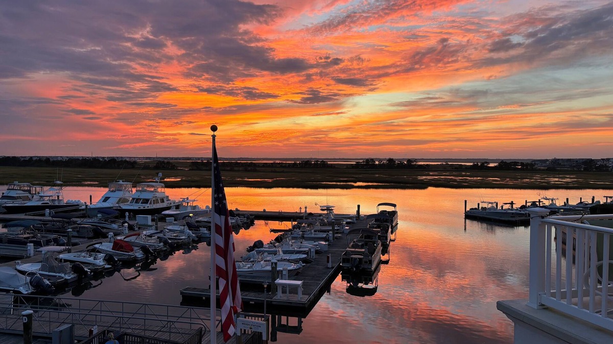 Avalon Condo | Bayfront Condo in Avalon, NJ! Pet friendly & Breathtaking Sunsets!
