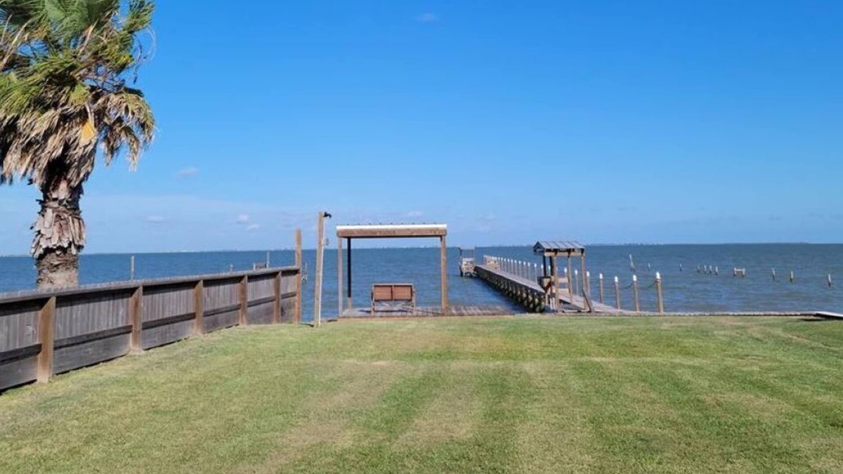 Port Lavaca House | Bayfront Home w/Private Lighted Fishing Pier