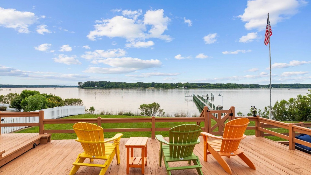 Reedville House | Bayfront Oasis with Heated Pool, Hot Tub & Playground! Family & Pet friendly!