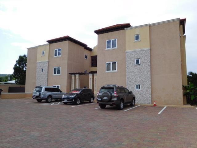 Greater Portmore Apartment | Bayfront paradise villa