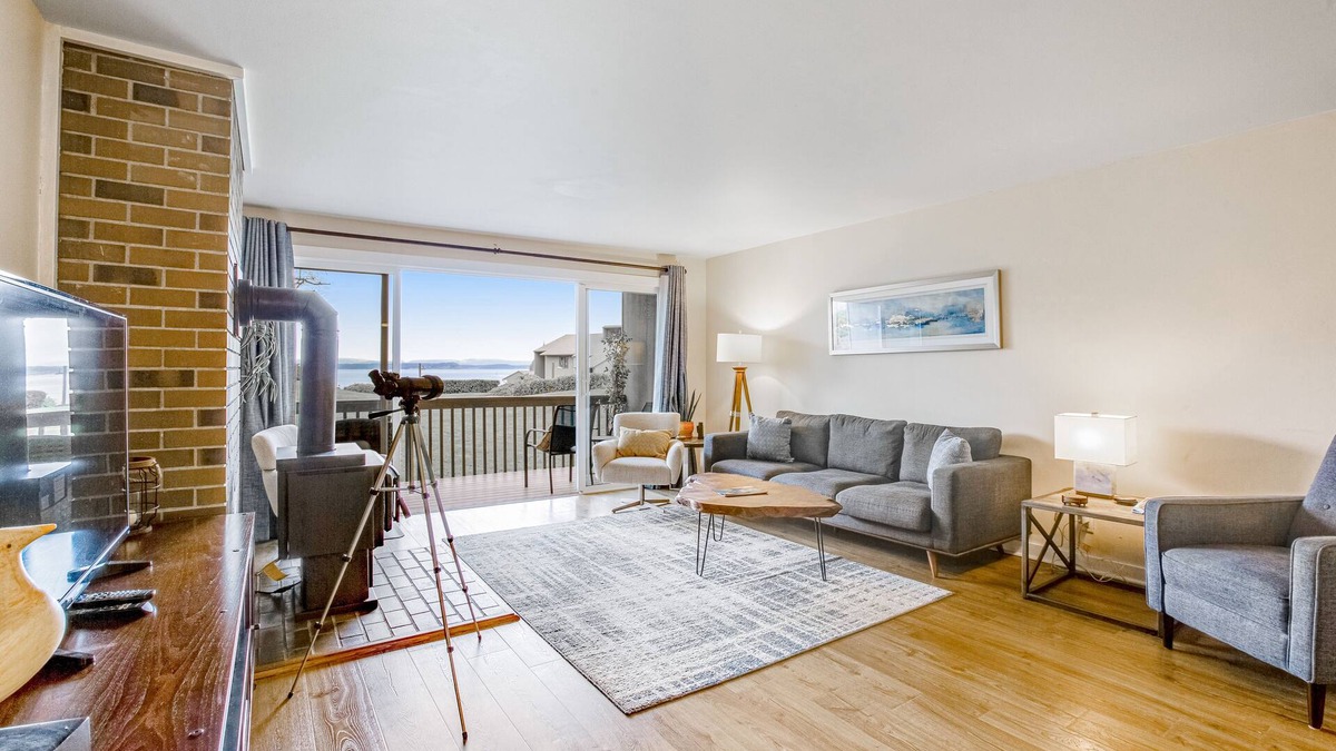 Port Ludlow Condo | Bayfront retreat with water views, WiFi, washer/dryer, & pool access