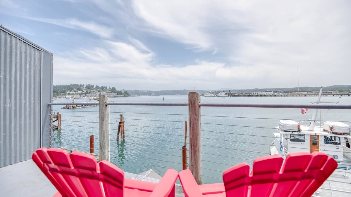 Historic Bayfront Apartment | Bayfront Studio Boasts Bay and Ocean View Spa Tub, Fireplace, and Private Deck!