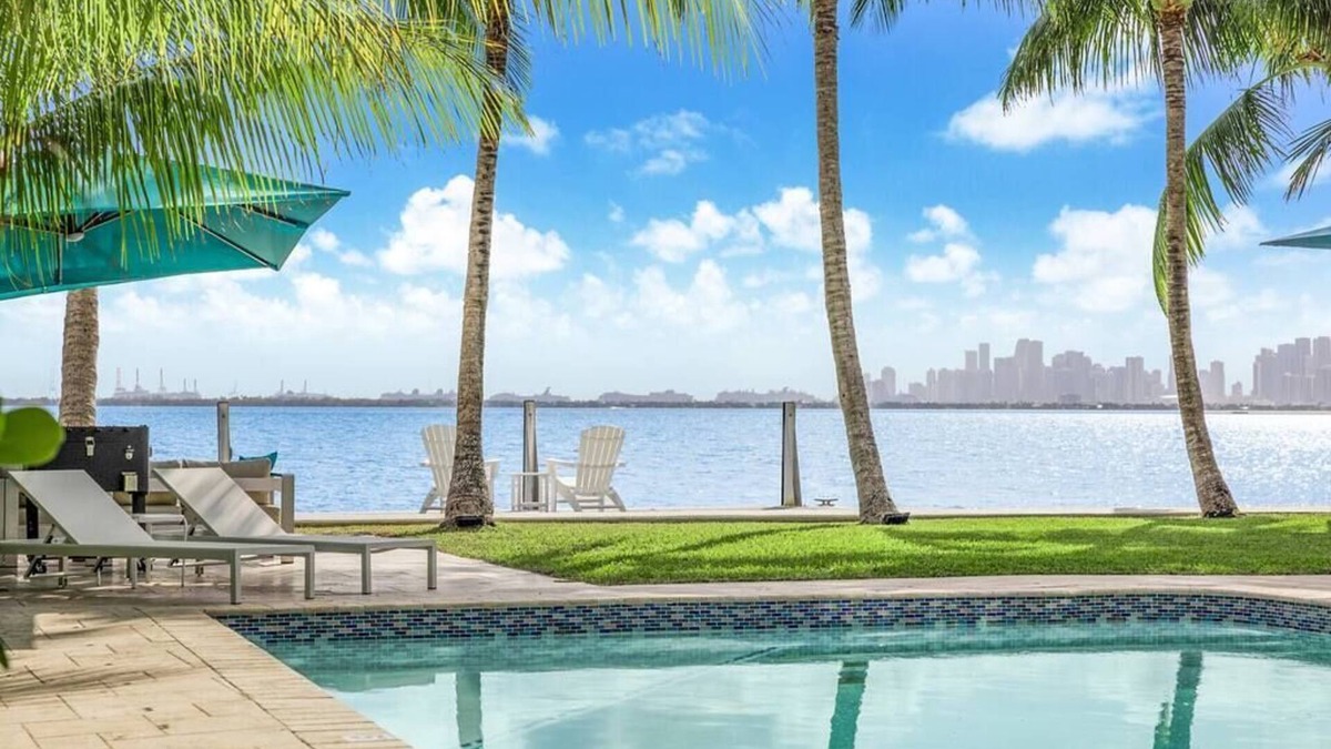 Seybold Villa | Bayfront Villa: Heated Pool, Amazing Views & Beach Access!