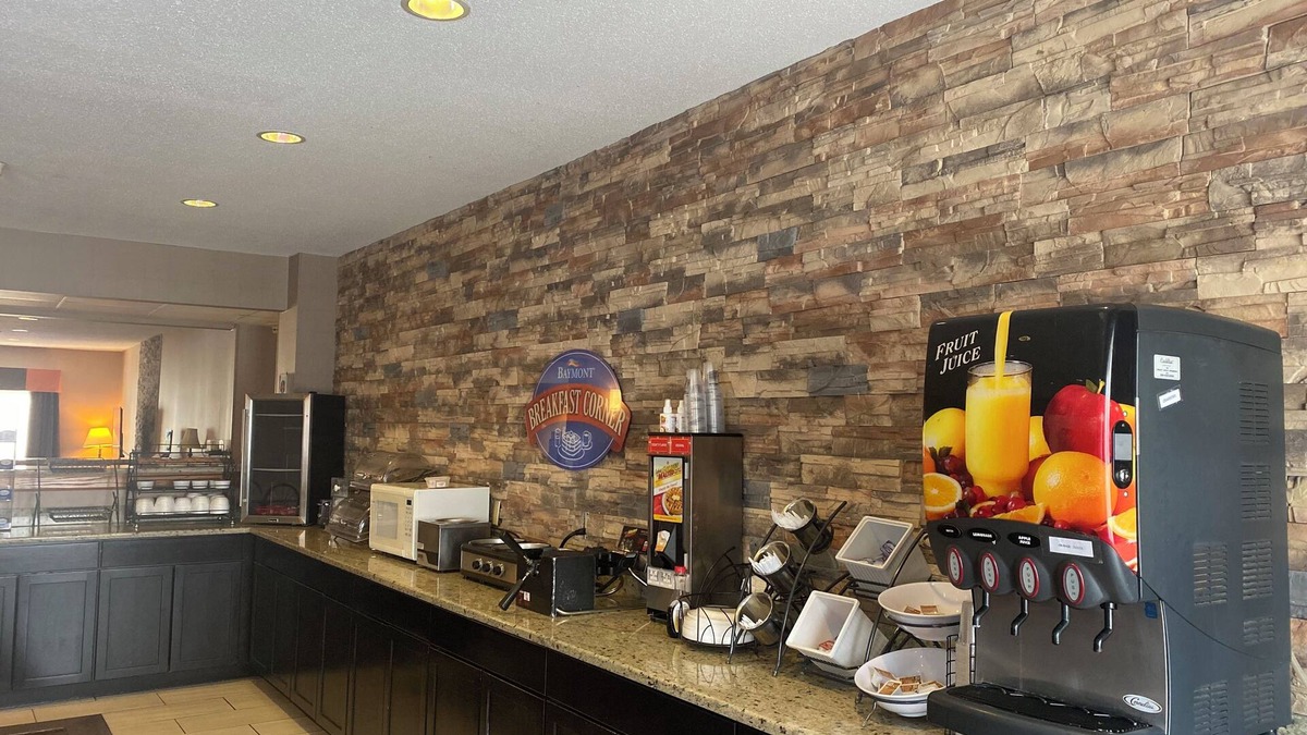 Auburn Hotel | Baymont by Wyndham Auburn