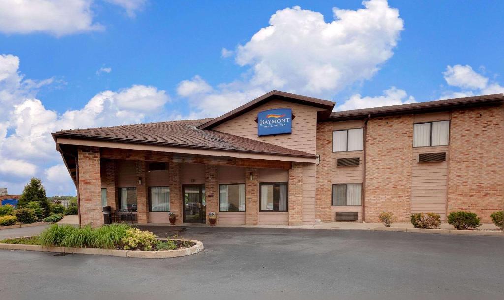 Battle Creek Hotel | Baymont by Wyndham Battle Creek Downtown