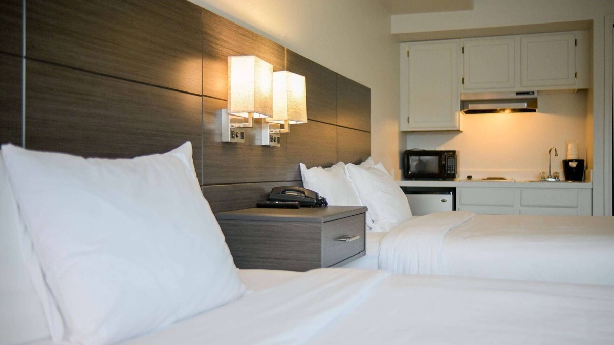 Guide Meridian Hotel | Baymont by Wyndham Bellingham