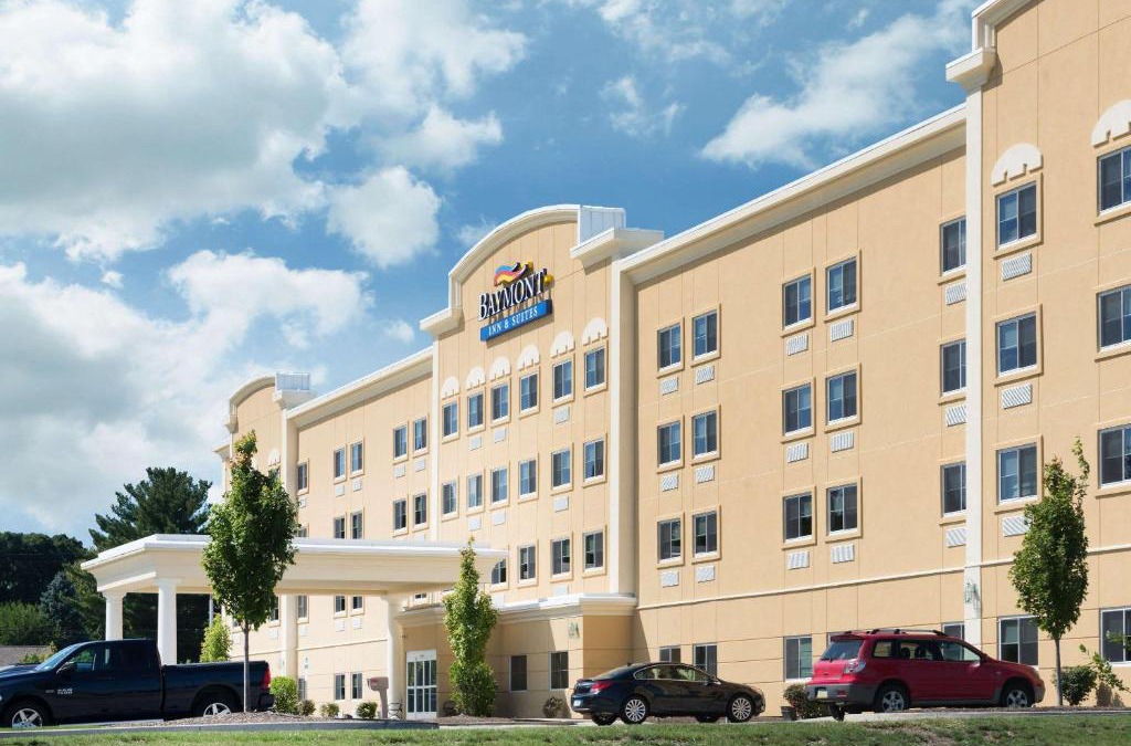 Erie Hotel | Baymont by Wyndham Erie