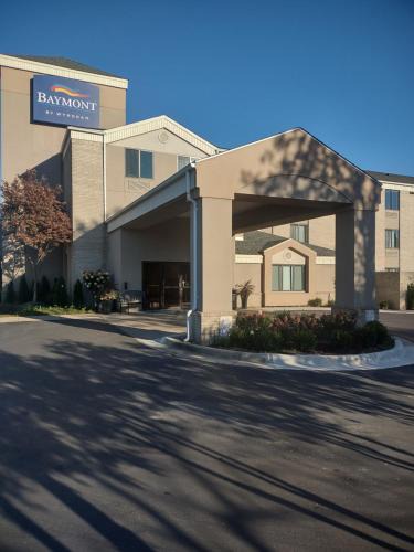 Flat Rock Hotel | Baymont by Wyndham Flat Rock