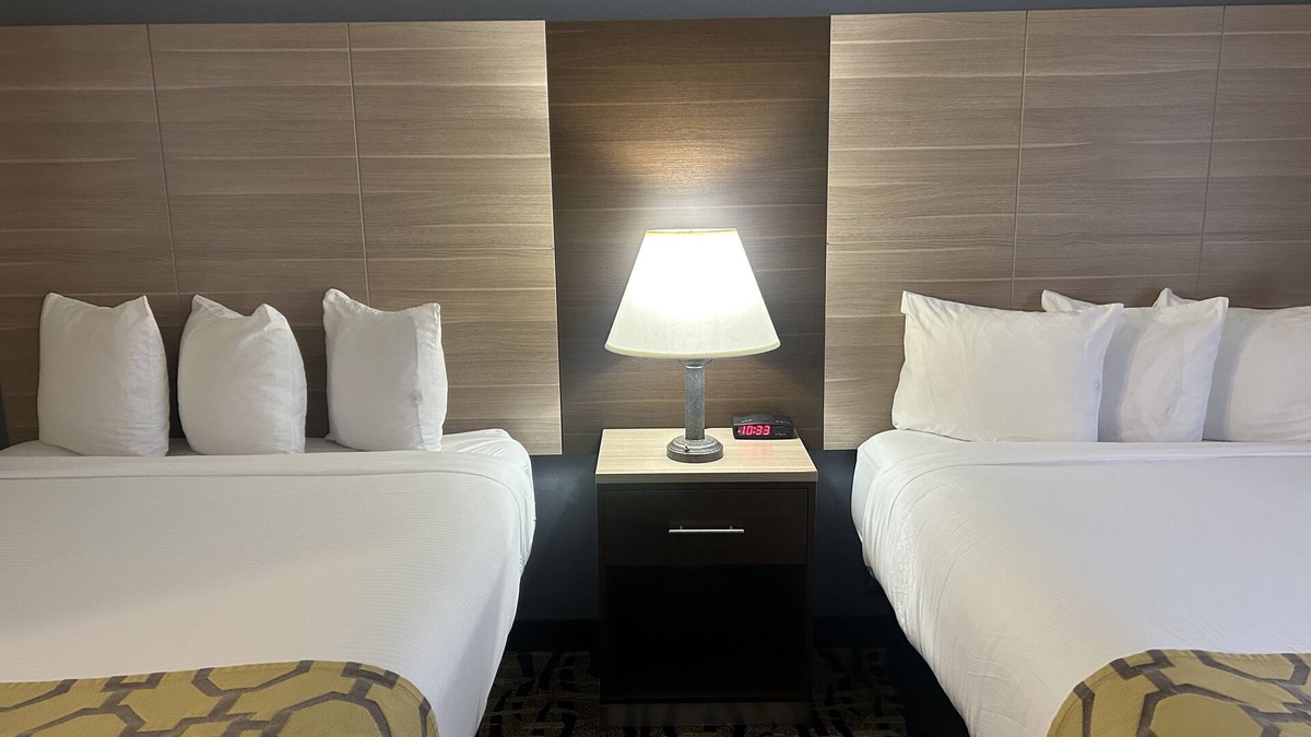 St. Robert Hotel | Baymont by Wyndham Ft. Leonard/Saint Robert