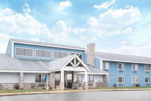 Kasson Hotel | Baymont by Wyndham Kasson Rochester Area