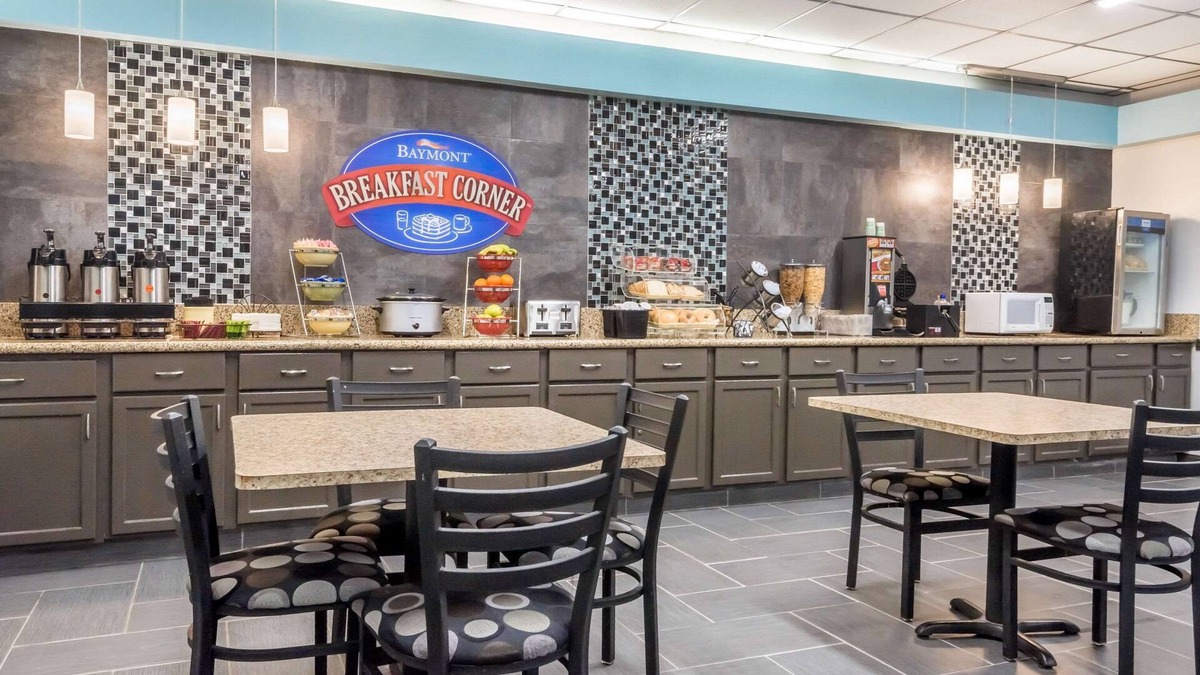 Kokomo Hotel | Baymont by Wyndham Kokomo