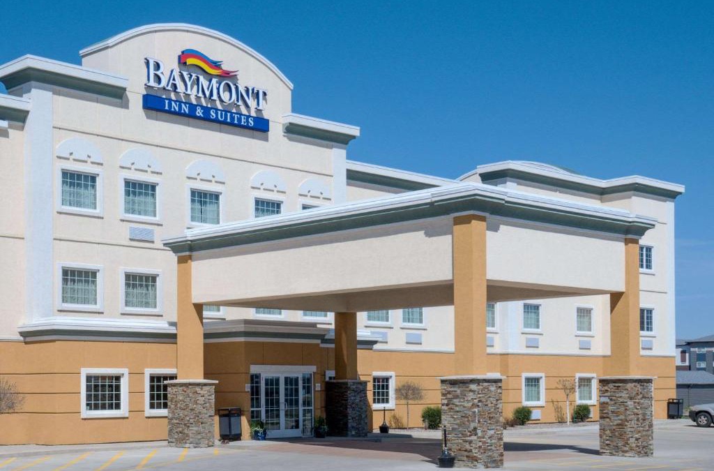 Minot Hotel | Baymont by Wyndham Minot
