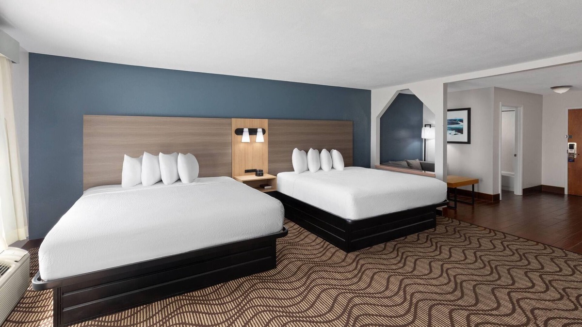 Kreole Hotel | Baymont by Wyndham Moss Point